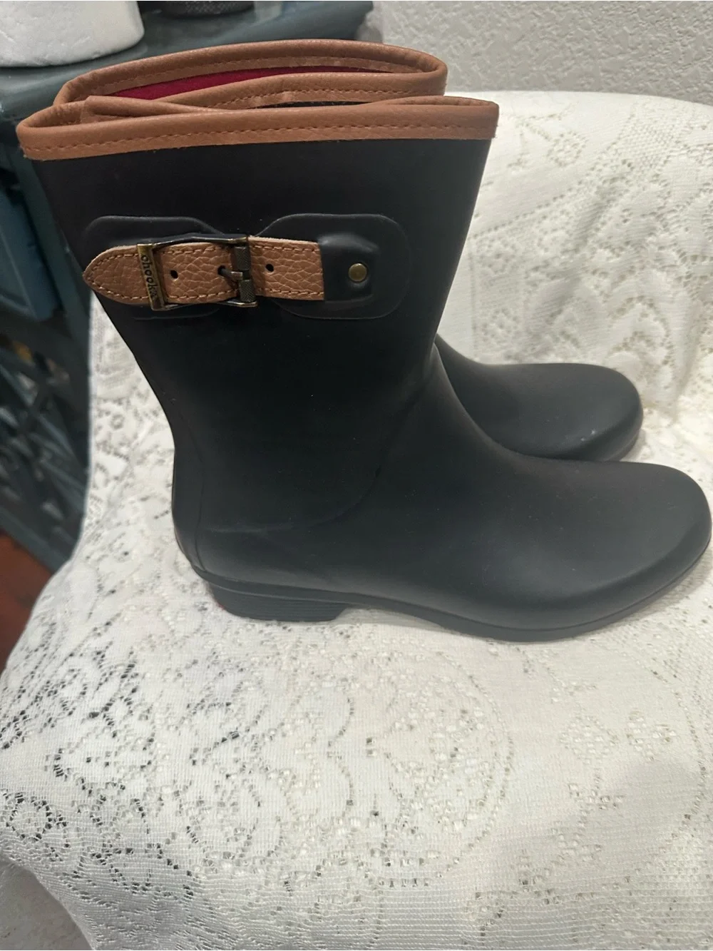 Chooka Women’s Black Rain Boots with Brown Trim size 10